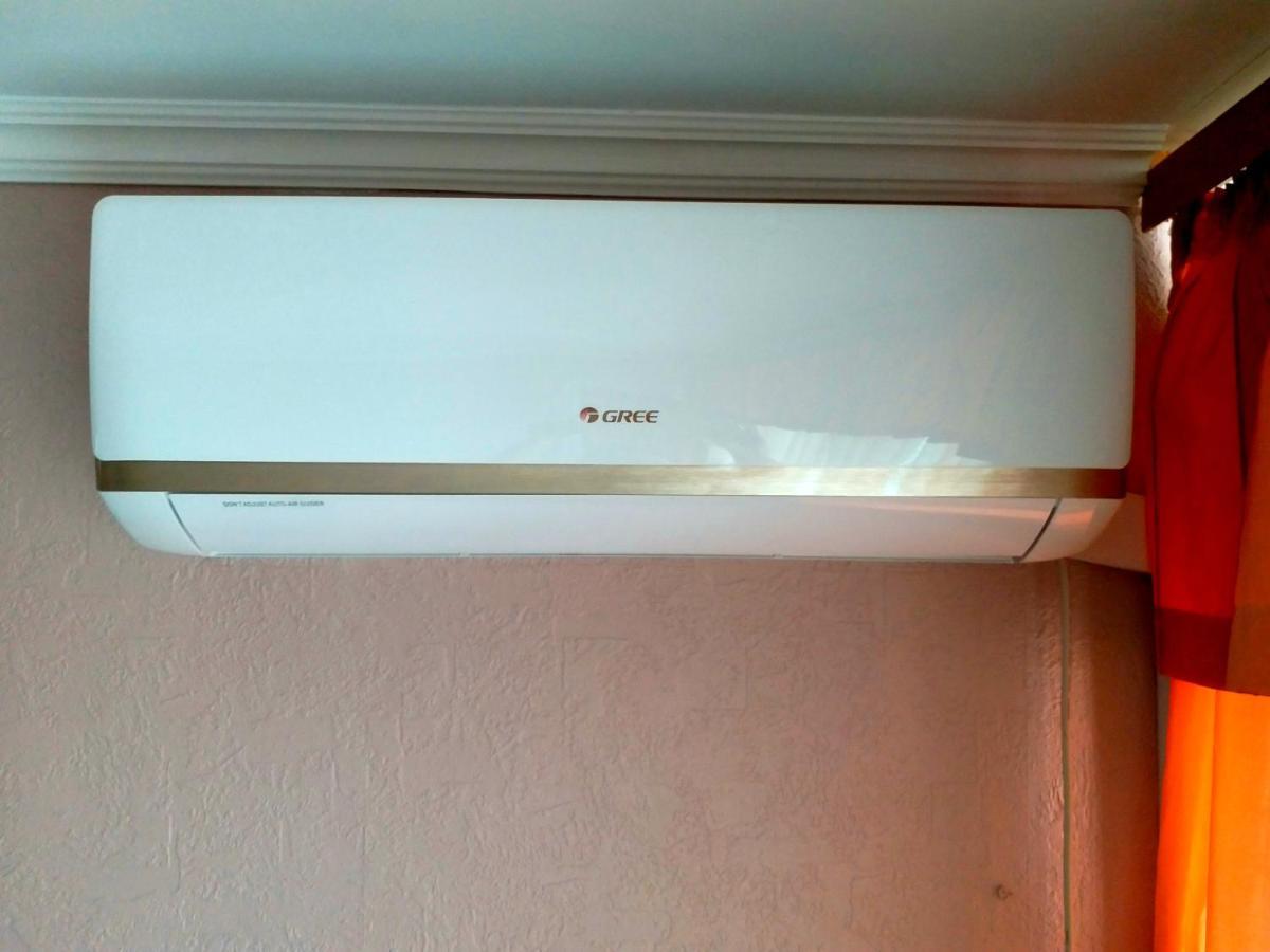 Kozzy Apartment In Kiev City Center Lu7 Esterno foto